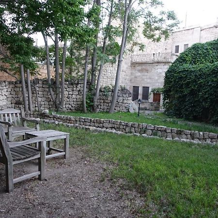 Esbelli Evi Cave Houses Urgup Exterior photo