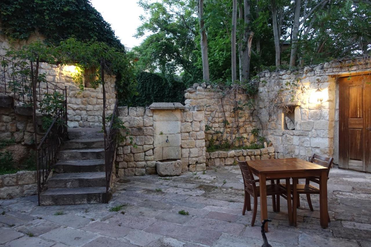 Esbelli Evi Cave Houses Urgup Exterior photo