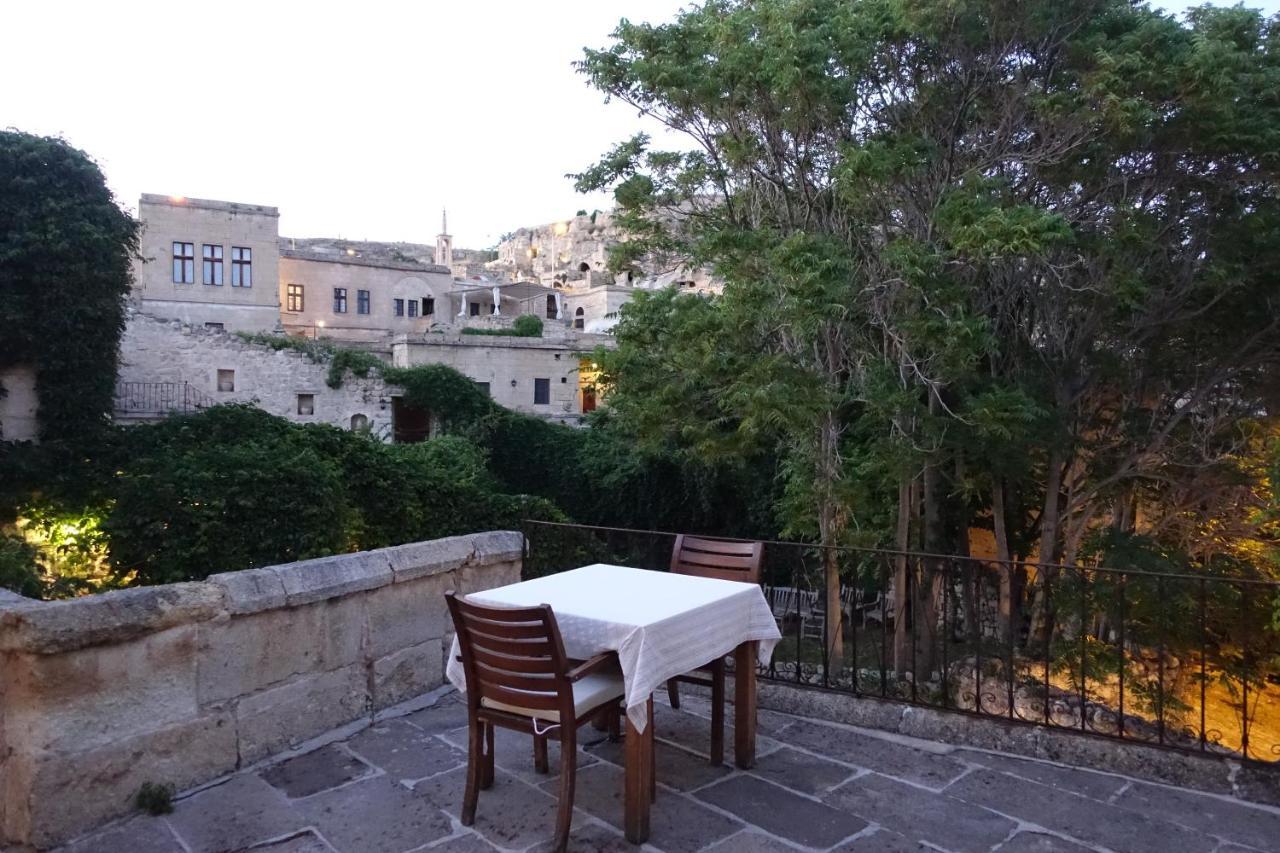 Esbelli Evi Cave Houses Urgup Exterior photo
